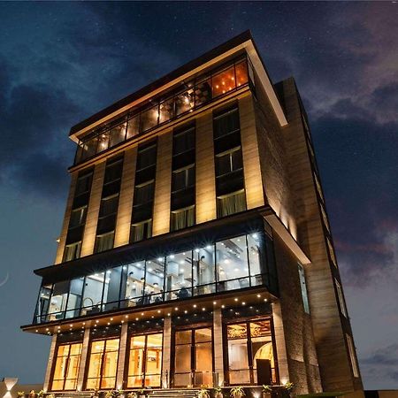 Clarion Hotel Epicure 德拉敦 外观 照片
