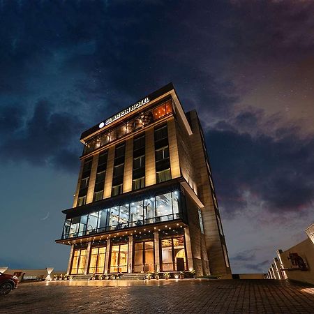 Clarion Hotel Epicure 德拉敦 外观 照片