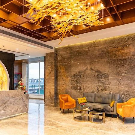Clarion Hotel Epicure 德拉敦 内观 照片