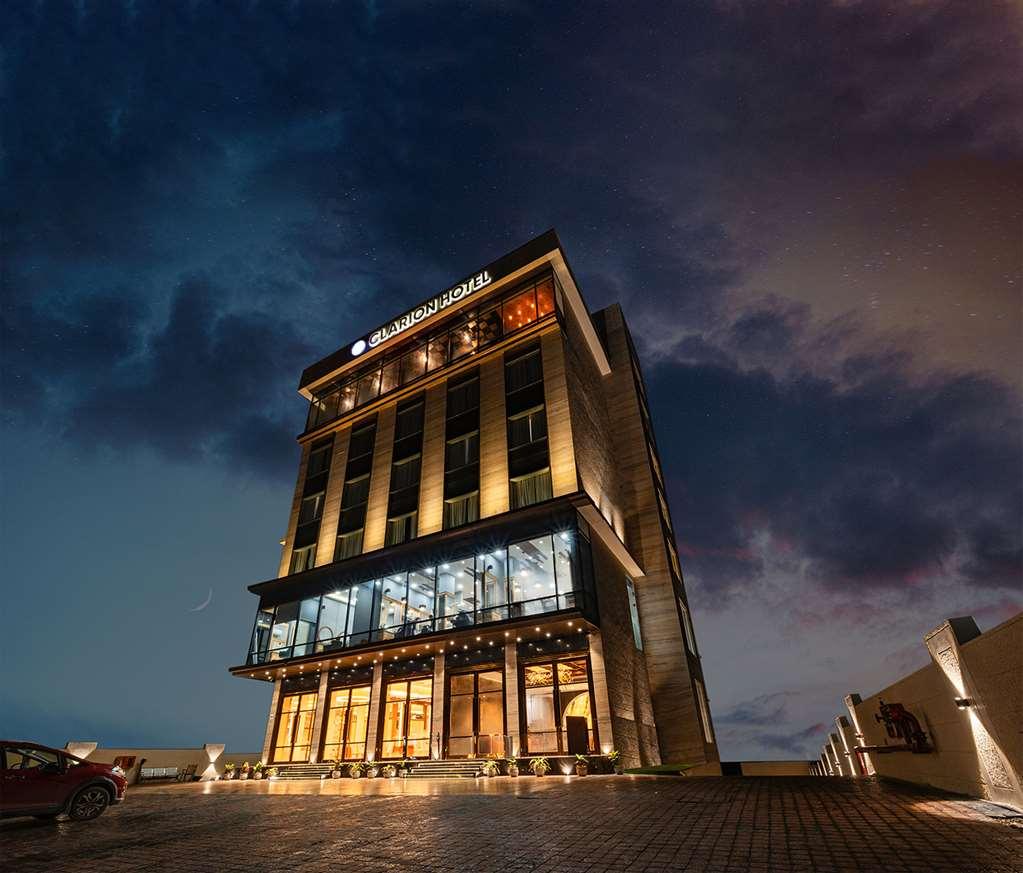 Clarion Hotel Epicure 德拉敦 外观 照片